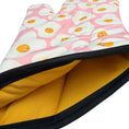 Load image into Gallery viewer, Fried Eggs Oven Mitt