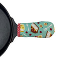 Load image into Gallery viewer, Sweetie Pie Cast Iron Skillet Mitt