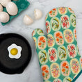 Load image into Gallery viewer, Flower Medallions Oven Mitt
