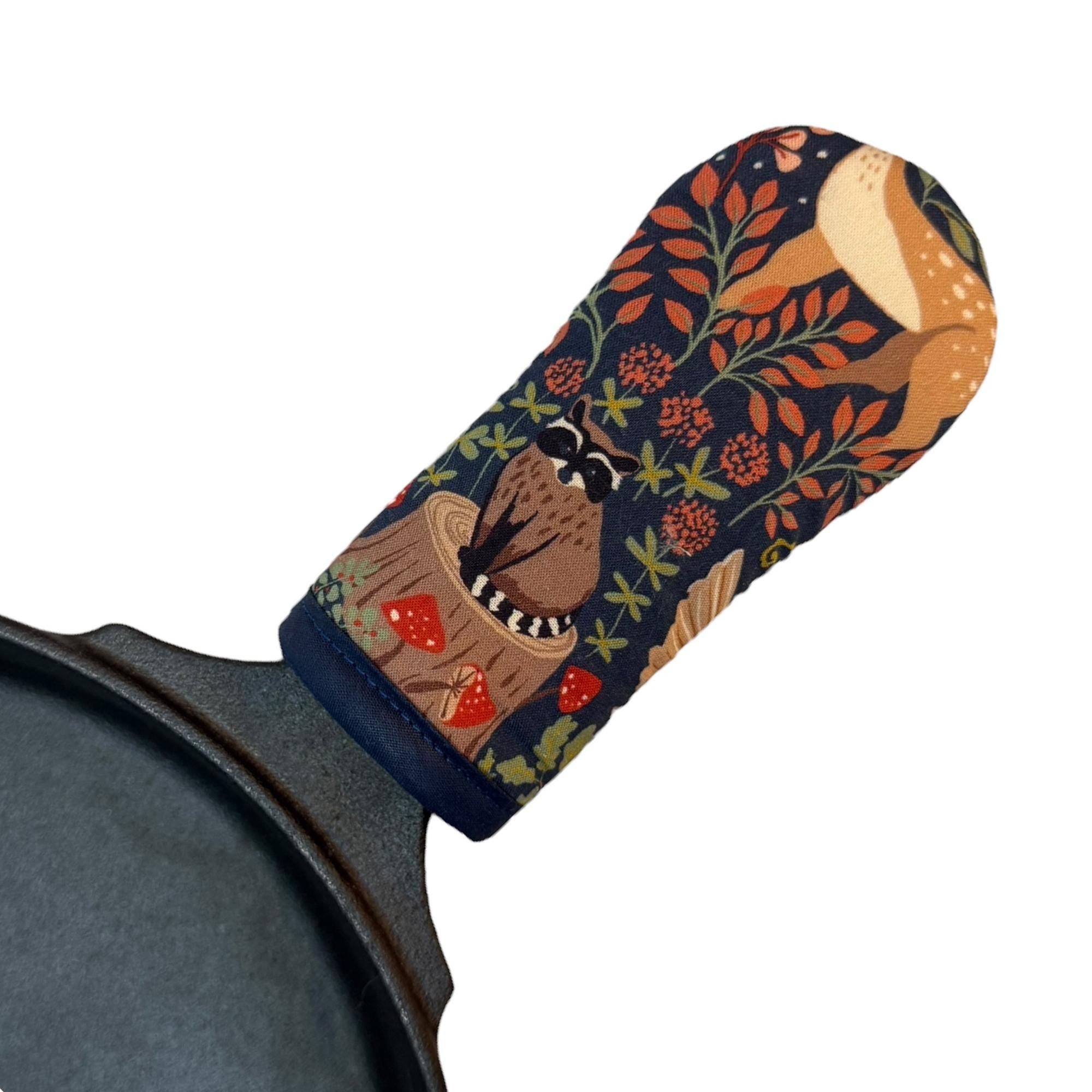 Forest Friends Cast Iron Skillet Mitt