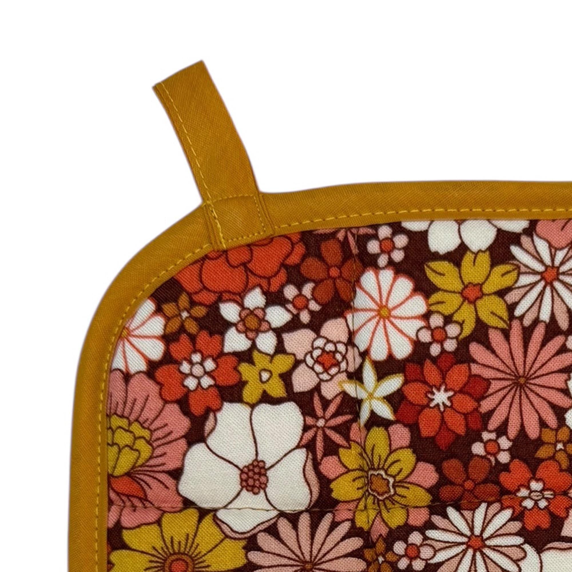 70's Sunburst Pot Holder