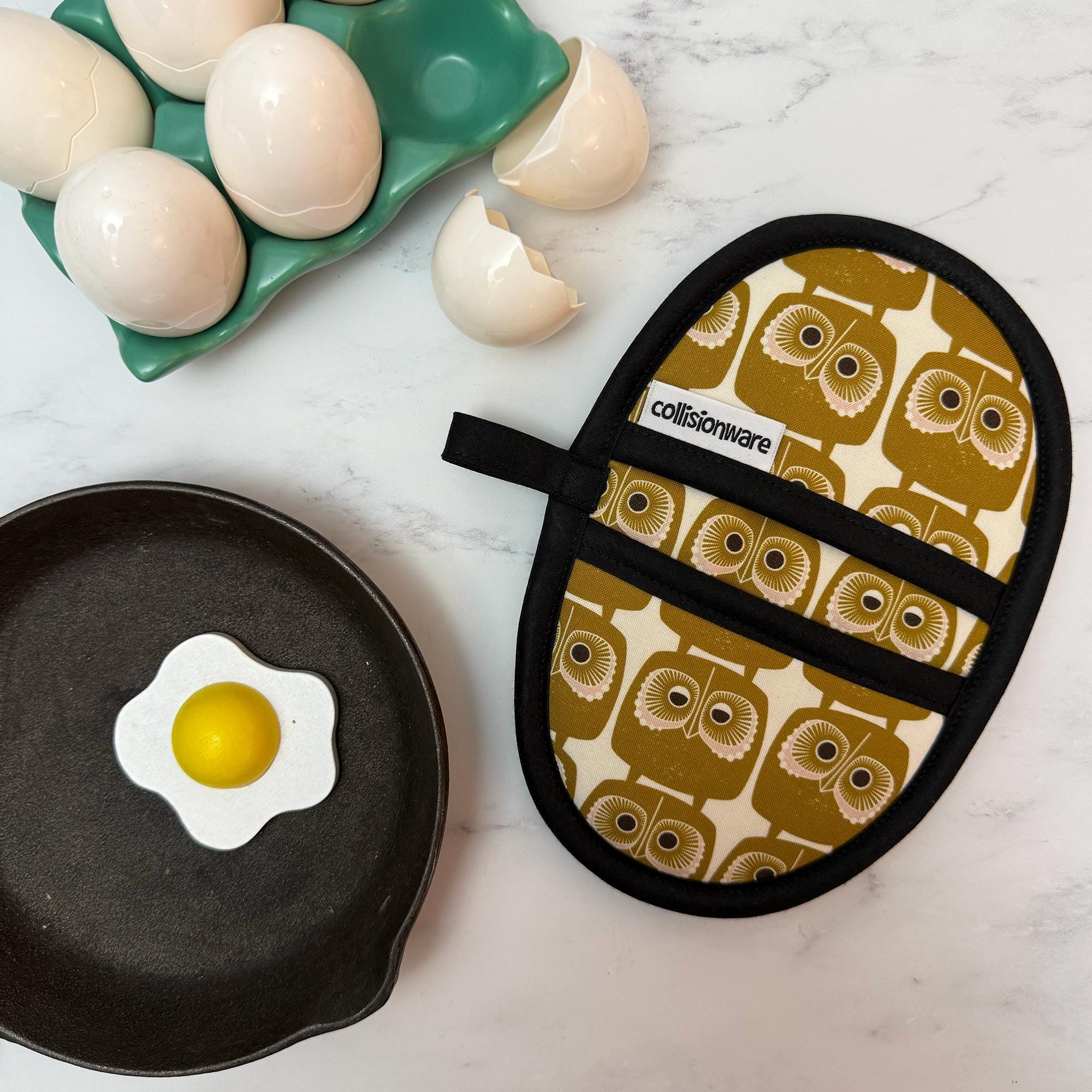 Gold Owls Mini Pincher Mitt