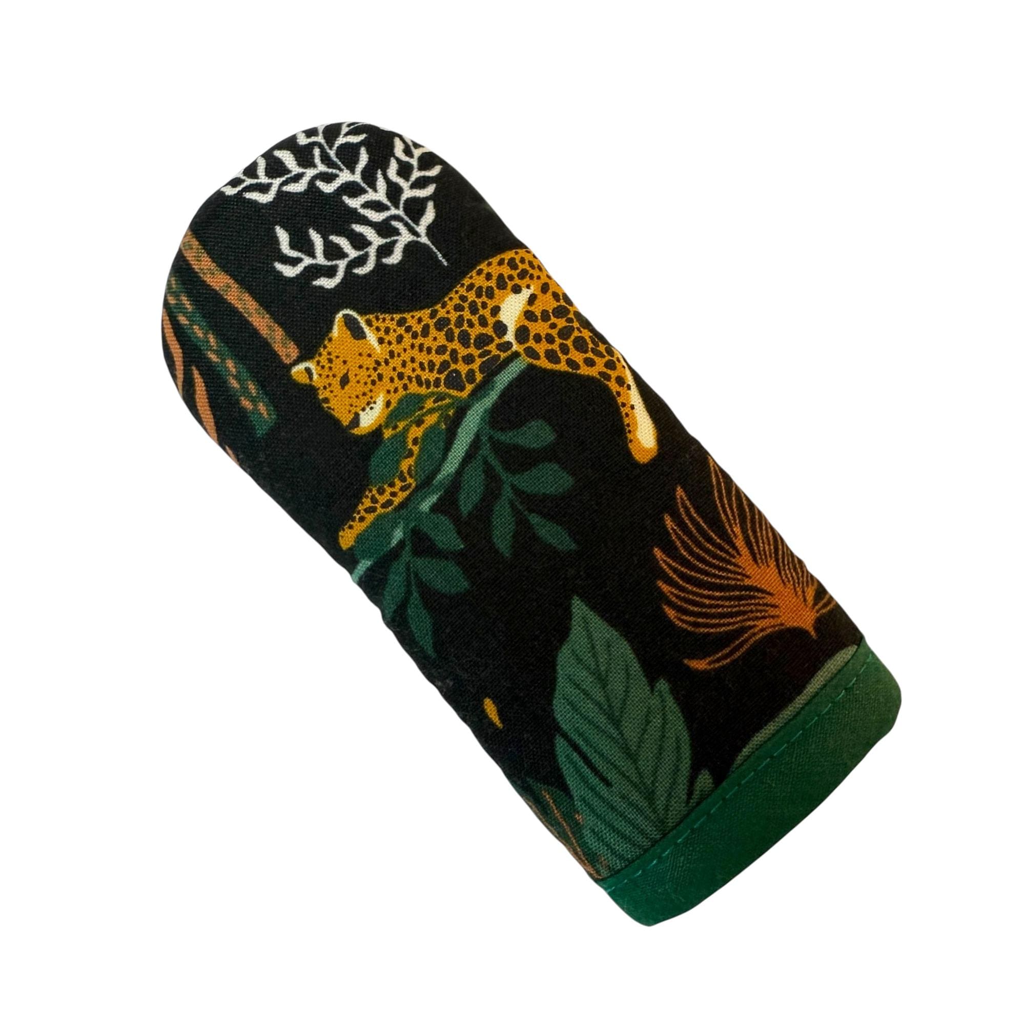 Leopard Cast Iron Handle Mitt