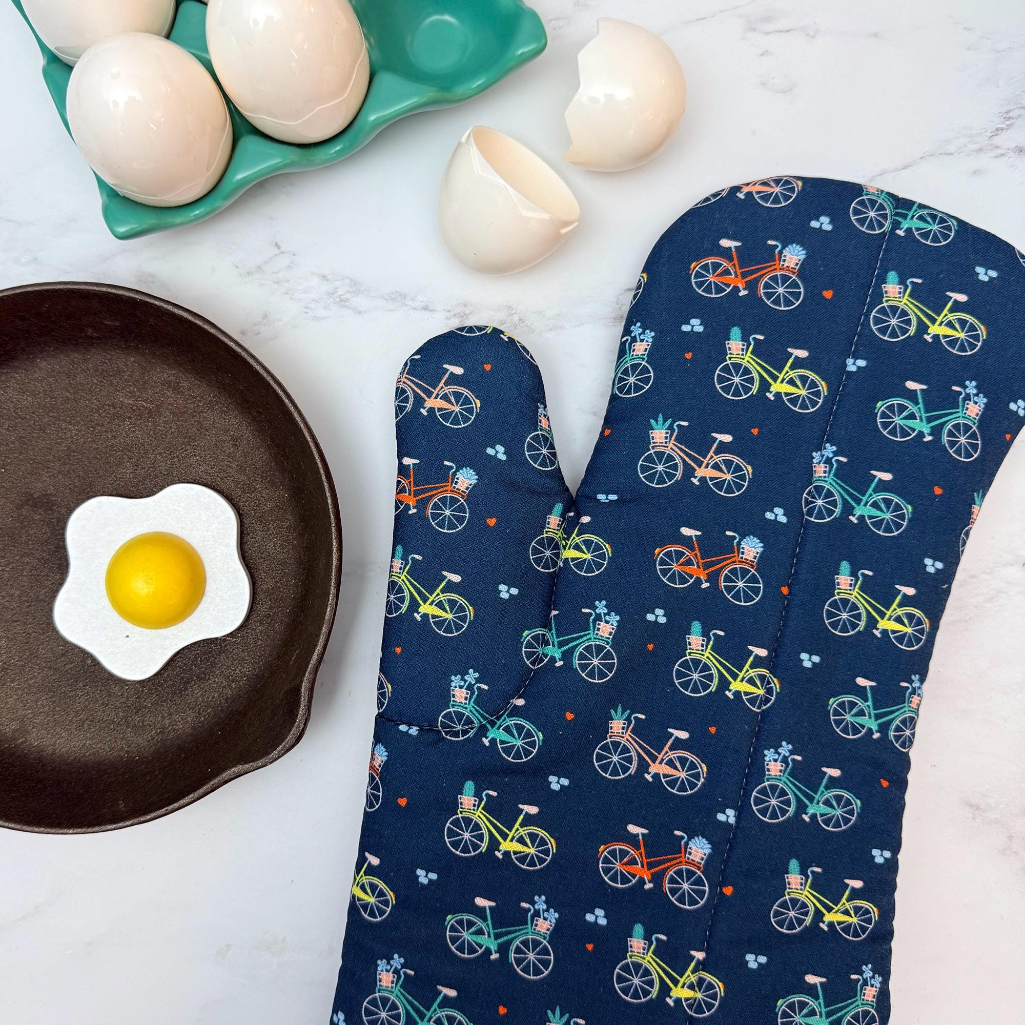 Bicycles Oven Mitt