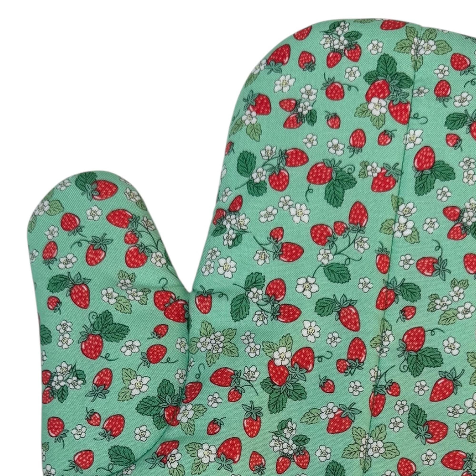 Strawberry Patch Oven Mitt