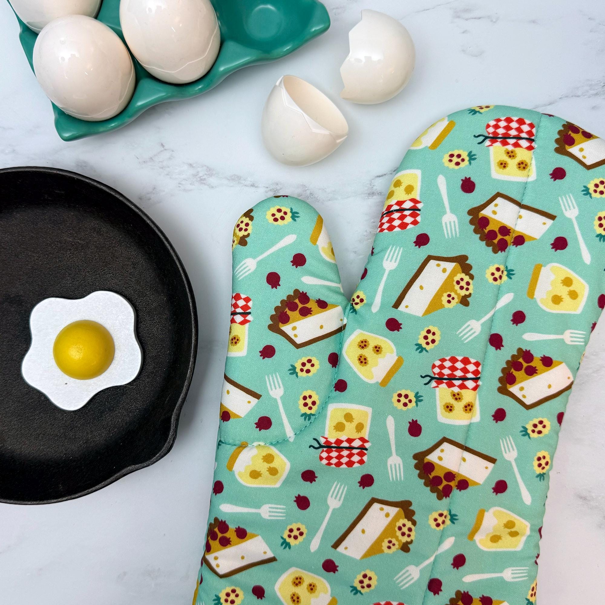 Sweetie Pie Oven Mitt
