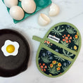 Load image into Gallery viewer, Botanical Blooms Mini Pincher Mitt
