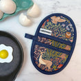 Load image into Gallery viewer, Forest Friends Mini Pincher Mitt

