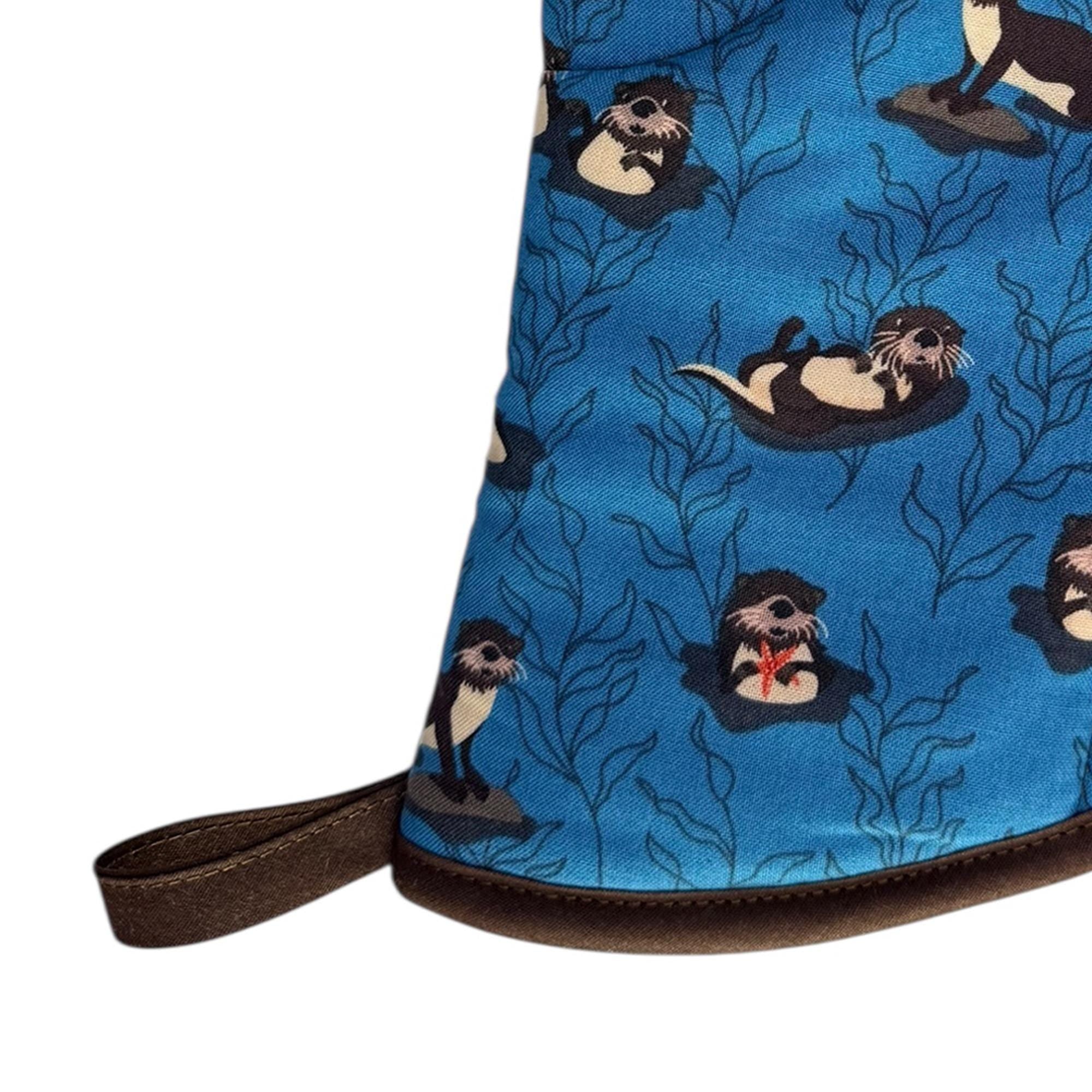 Otters Oven Mitt