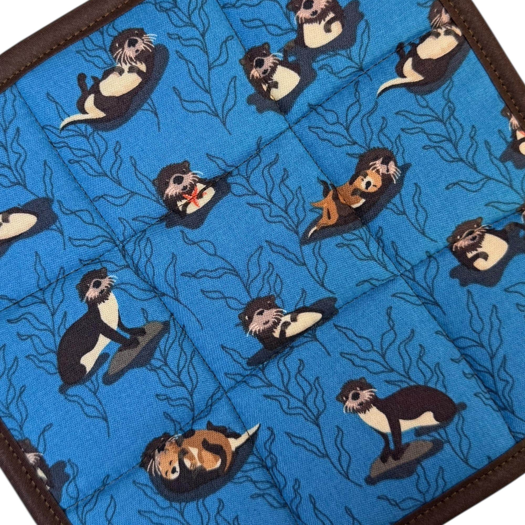 Otters Pot Holder
