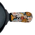 Load image into Gallery viewer, Disco Daisy Cast Iron Handle Mitt
