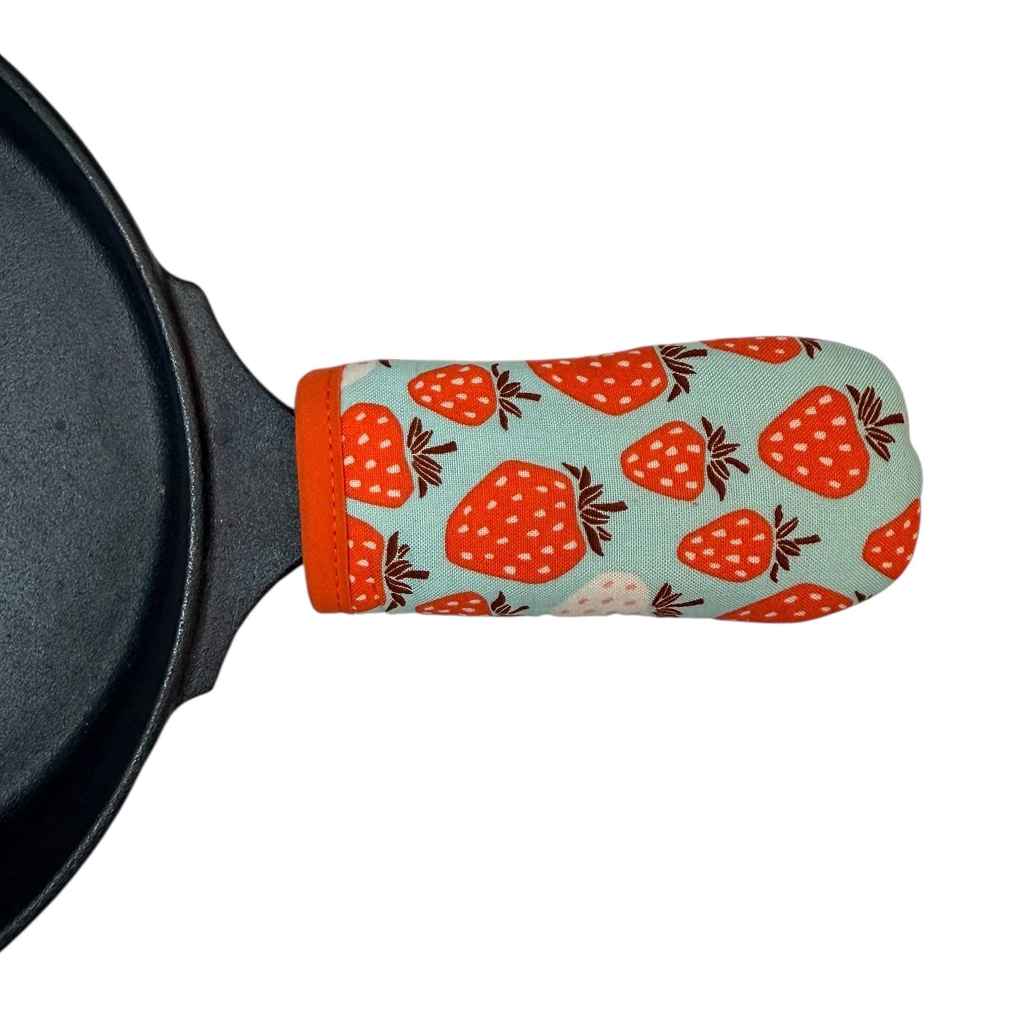 Strawberry Pop Cast Iron Handle Mitt