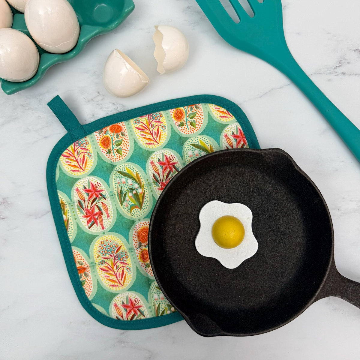 Flower Medallions Pot Holder