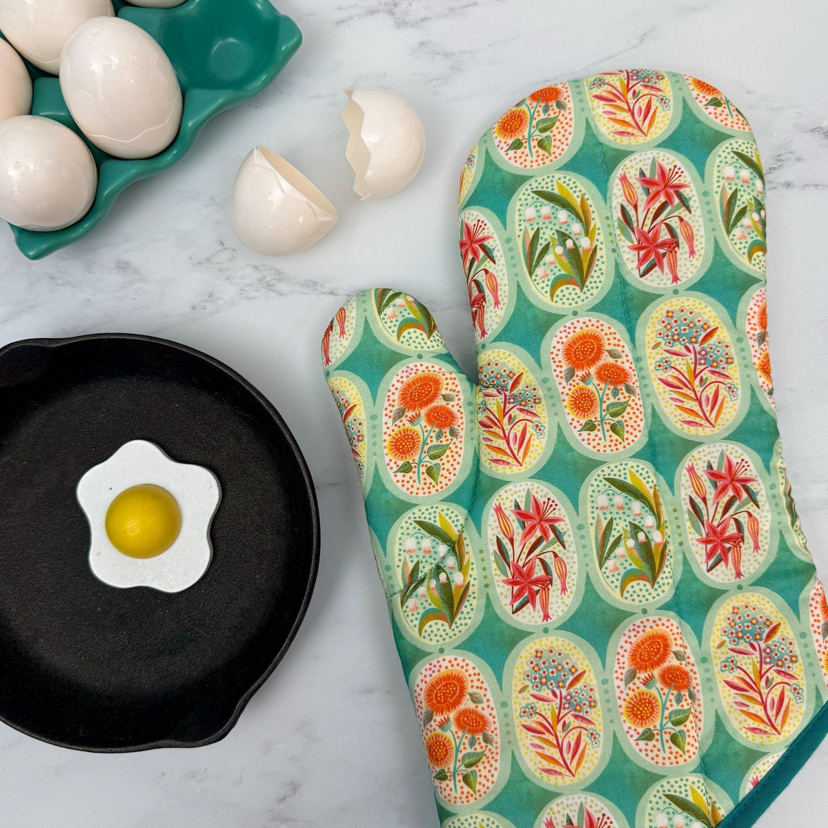 Flower Medallions Oven Mitt