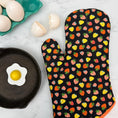 Load image into Gallery viewer, Strawberry Daze Oven Mitt
