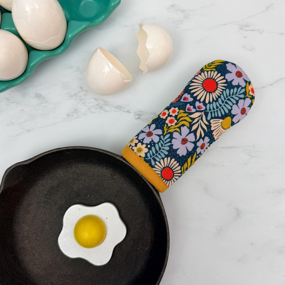 Petals in the Sun Cast Iron Skillet Mitt