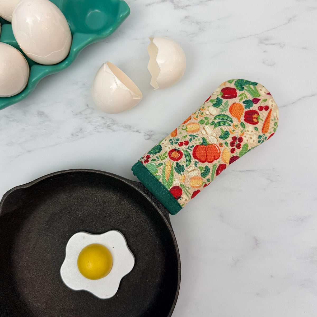 Veggies Cast Iron Skillet Mitt