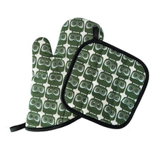 Load image into Gallery viewer, Green Owls Mitt Set
