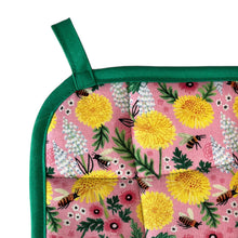 Load image into Gallery viewer, Springtime Bees Pot holder
