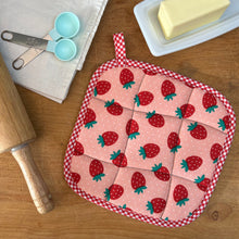 Load image into Gallery viewer, Berrylicious Pot holder
